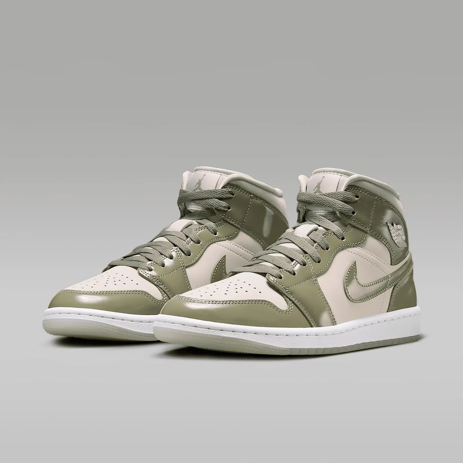 Air Jordan 1 Mid SE Women's Shoes (HF4079-003, Sea Glass/Metallic Silver/White/Oil Green)