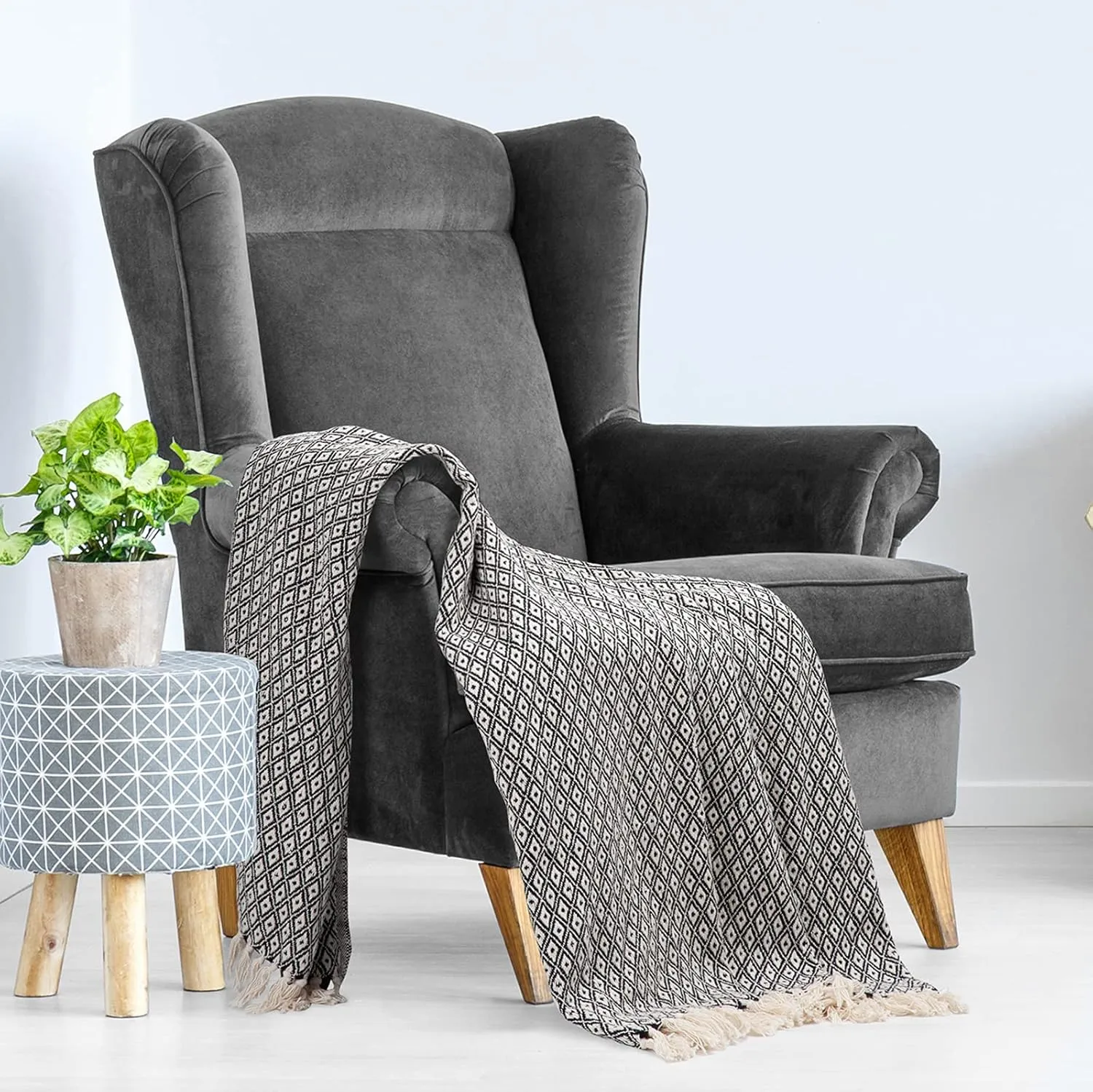 Americanflat 50x60 Throw Blanket - Soft and Breathable Cotton Throw Blanket for Couch, Bed, Chair - Decorative Blanket Perfect for Home, Office, or Outdoor Use - Mini Diamond Black and Cream Blanket