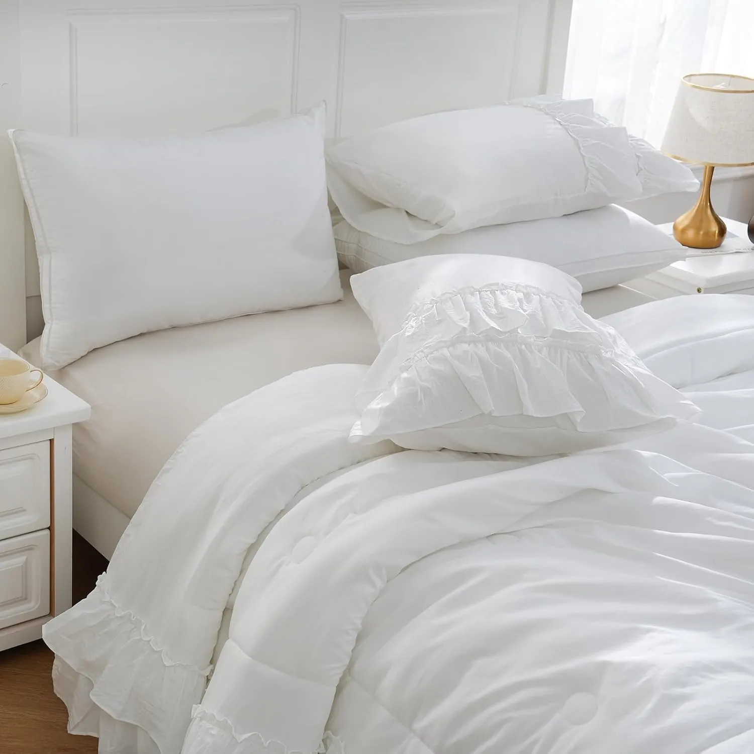Boho Bedding Comfrter Queen White Comforter Set Shabby Chic Bedding 2 Layers Ruffles Home Decor Farmhouse Bed Comforter 1 Comforter 2 Pillowcases (White, Queen)