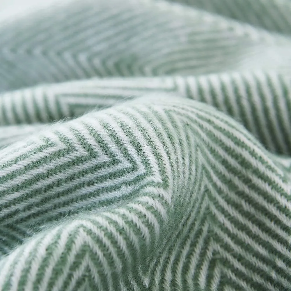 BOURINA Herringbone Two Tone Throw Blanket Faux Cashmere Fringe Soft Lightweight Cozy for Bed Couch Decorative Throws Blanket, Green, 50" x 60"