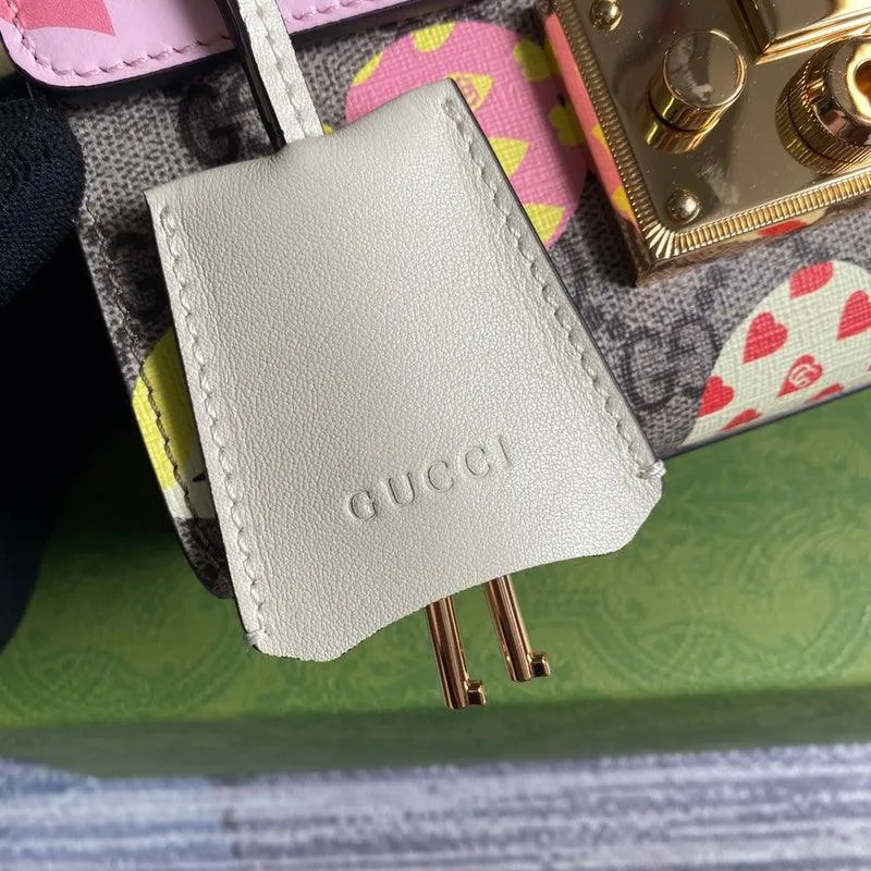 Charm - GG Bags - 1824
