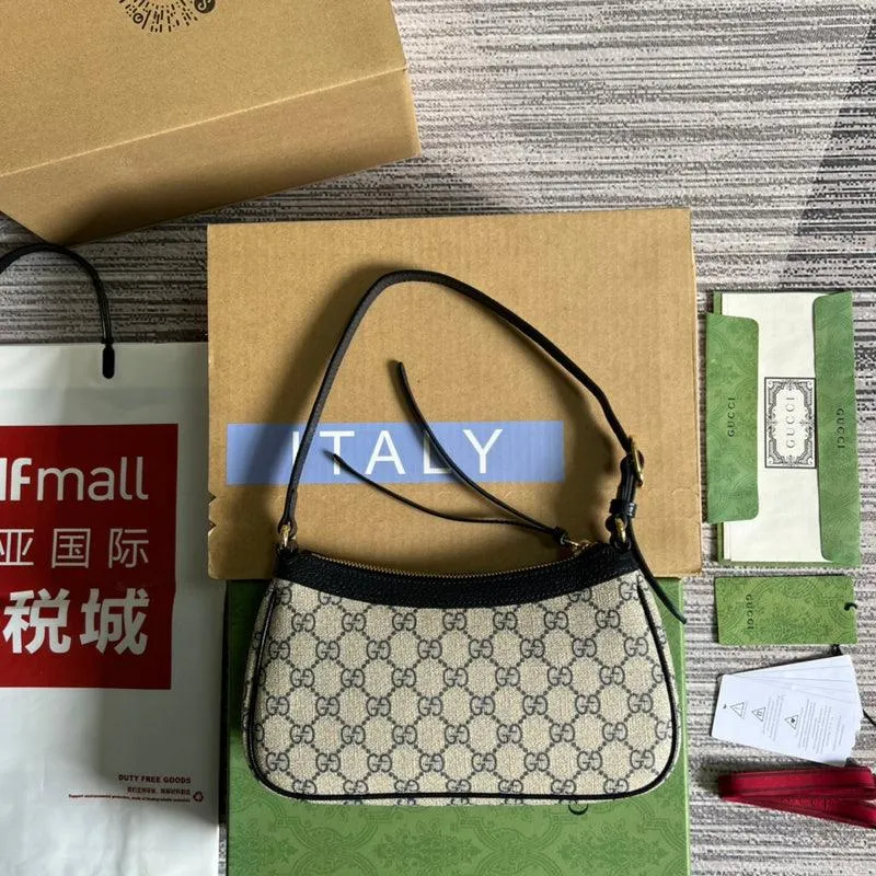 Charm - GG Bags - 910