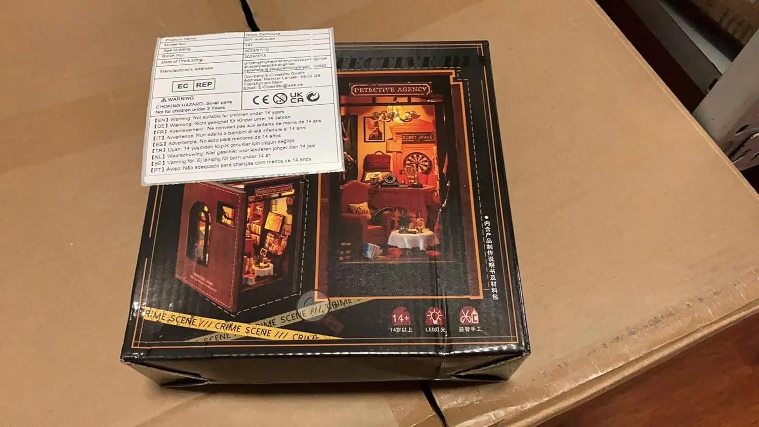 DIY Book Nook Kit Creative Book Stand Insert Bookcase Miniature House Room Model with LED Light 3D Wooden Puzzle Building (Petective Agency)