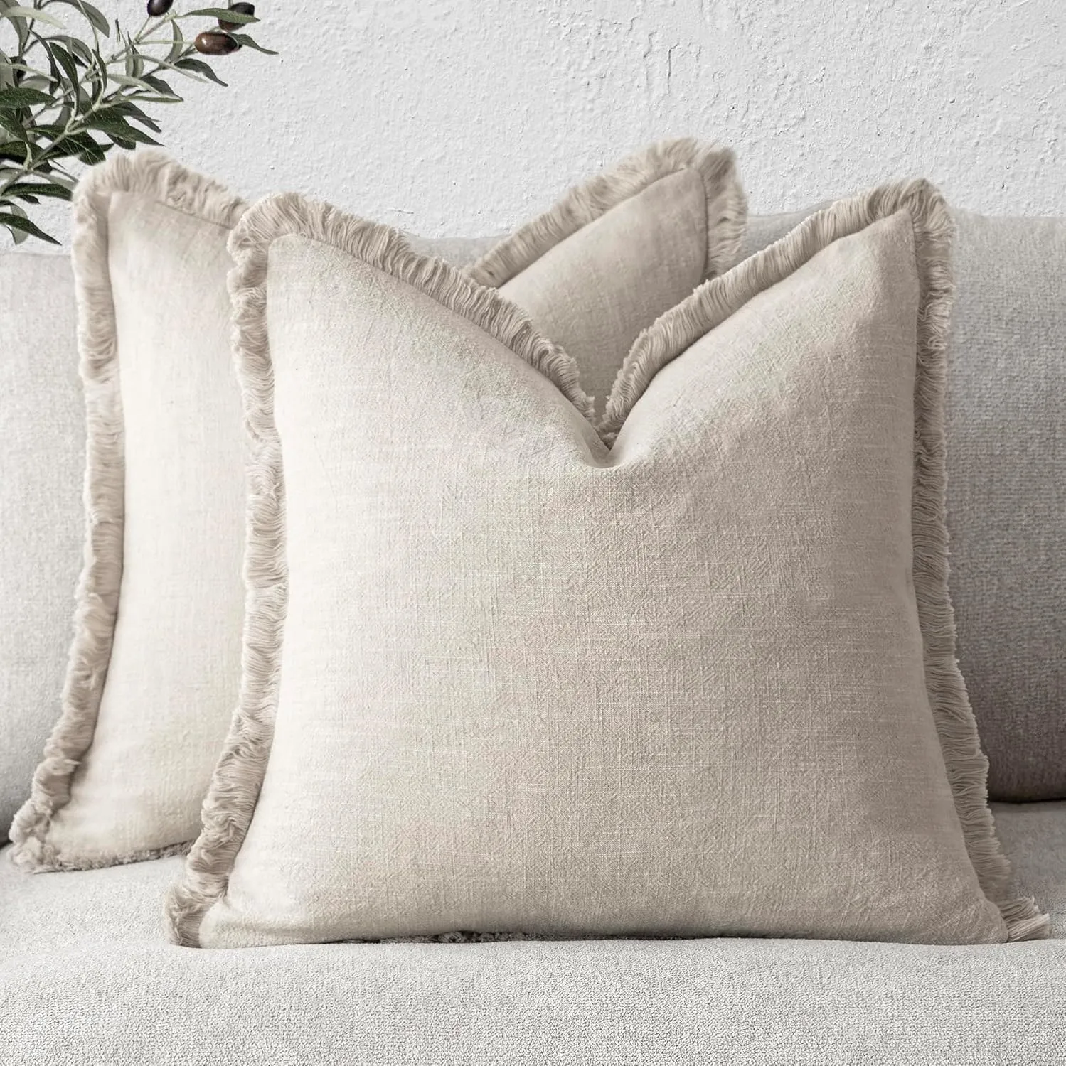 Foindtower Set of 2 Decorative Linen Fringe Throw Pillow Covers Cozy Boho Farmhouse Cushion Cover with Tassels Soft Accent Pillowcase for Couch Chair Sofa Bed Living Room Home Decor,18×18 Inch,Beige