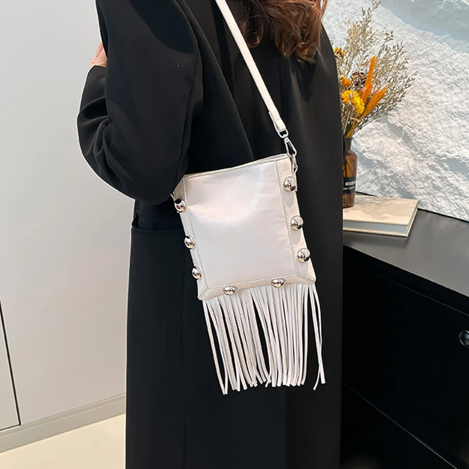 Hoce Women’s Leather Fringe Messenger Bag Large Hobo Crossbody Tassel Shoulder Bags, Gift for Mom Wife Girlfriend