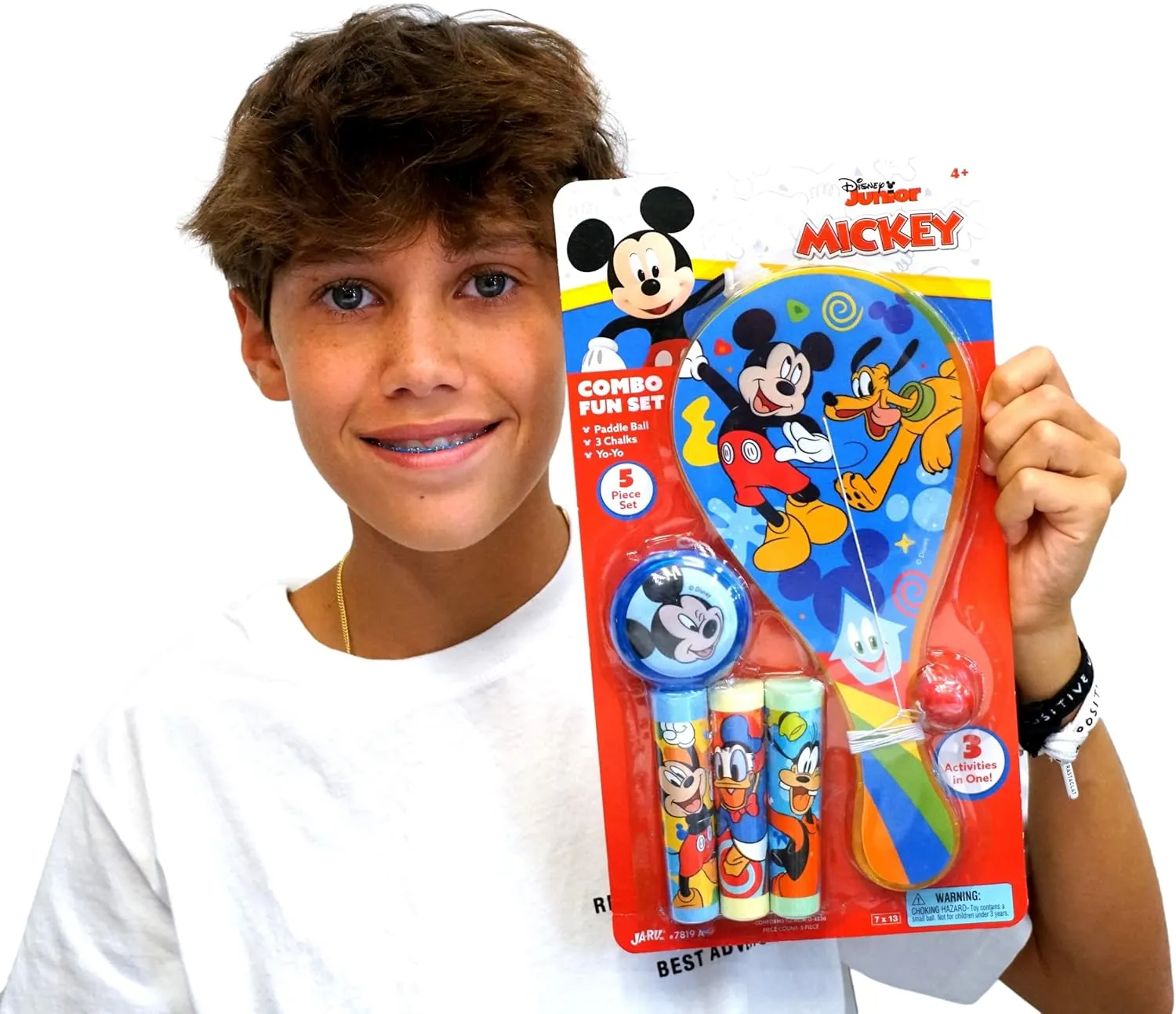 JA-RU Disney Mickey Mouse & Friends Paddle Ball, Yoyo & Sidewalk Chalk Toy Bundle Set (1 Assorted Set) Retro Toys for Kids Girl & Boys. Classic Indoor & Outdoor Fun Games. Bulk Toys. A-7819-1