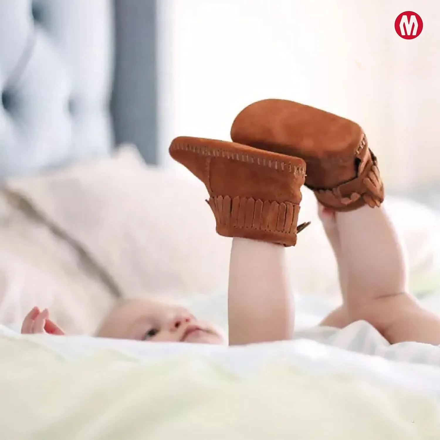 Minnetonka Velcro Back Flap Bootie (Toddler)