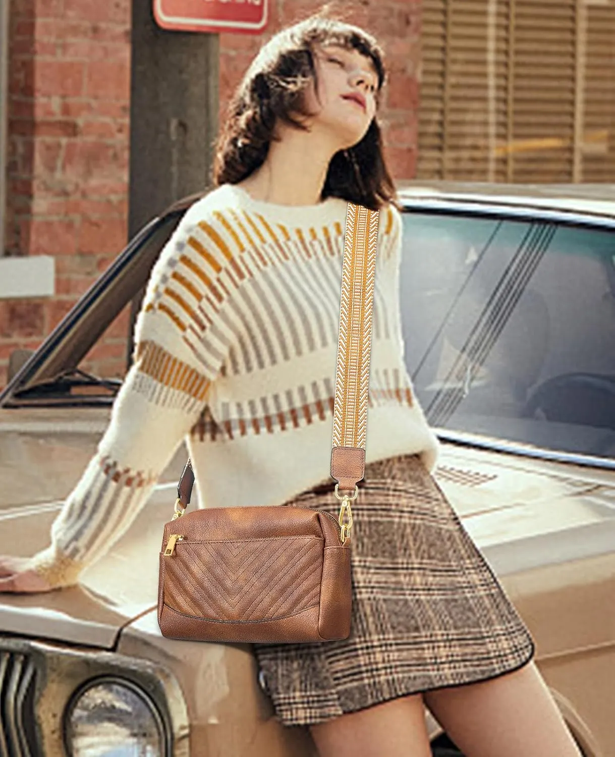 Quilted Crossbody Purse Anti Theft Travel Purses Bag for Women Small Leather Trendy Bags with Guitar Strap for Wallet