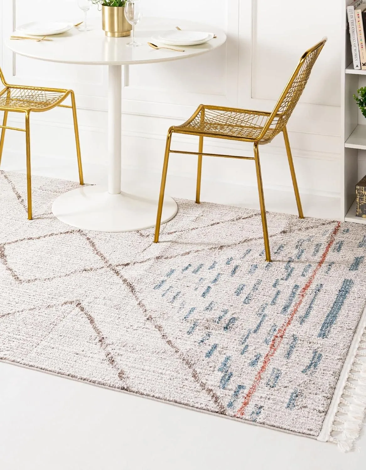 Rugs.com Aramis Collection Rug – 5' x 8' Ivory Medium Rug Perfect for Bedrooms, Dining Rooms, Living Rooms