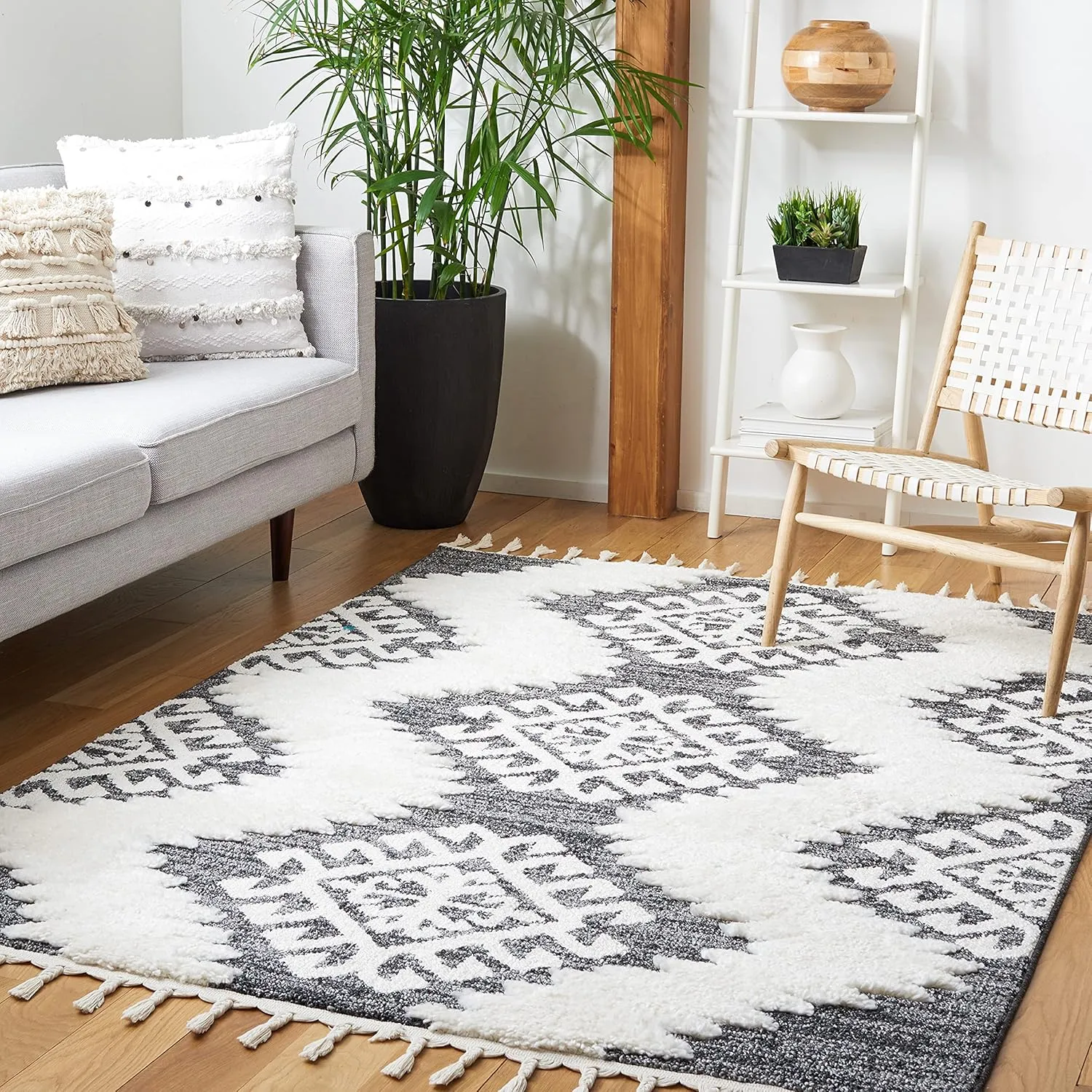 SAFAVIEH Moroccan Tassel Shag Collection Area Rug - 9' x 12', Dark Grey & Ivory, Rustic Trellis, Non-Shedding & Easy Care, 2-inch Thick Ideal for High Traffic Areas in Living Room, Bedroom (MTS652H)