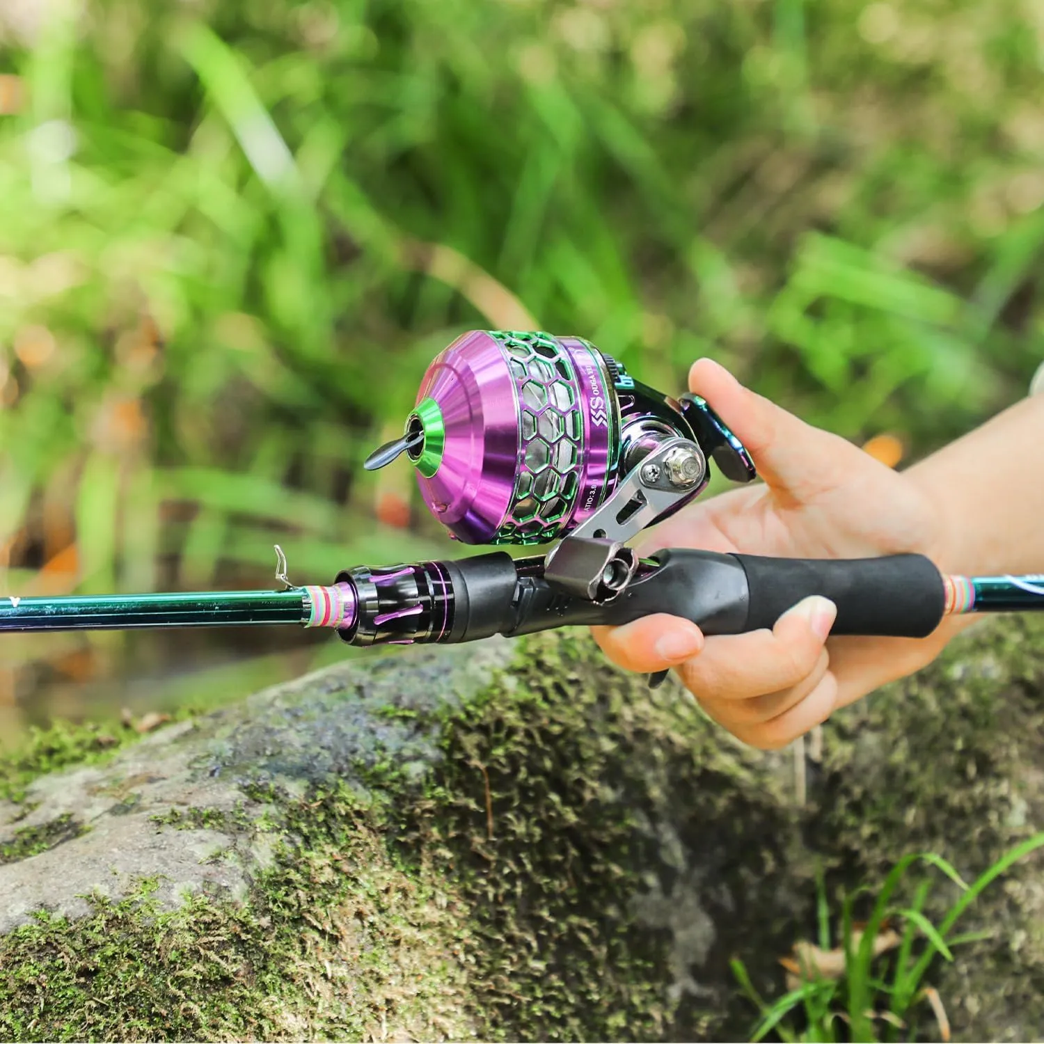 Sougayilang Fishing Reel Rod Combo, Two Pieces Colorful Poratble Light Weight Casting Rod with Spincast Fishing Reel for Freshwater