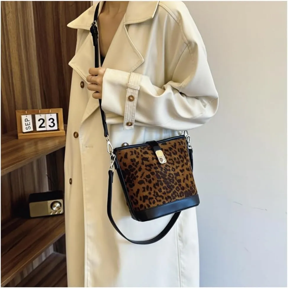 Suede Shoulder Bags for Women Retro Suede Bucket Crossbody Bag Suede Fall Purse Vintage Suede Handbag with Adjustable Strap
