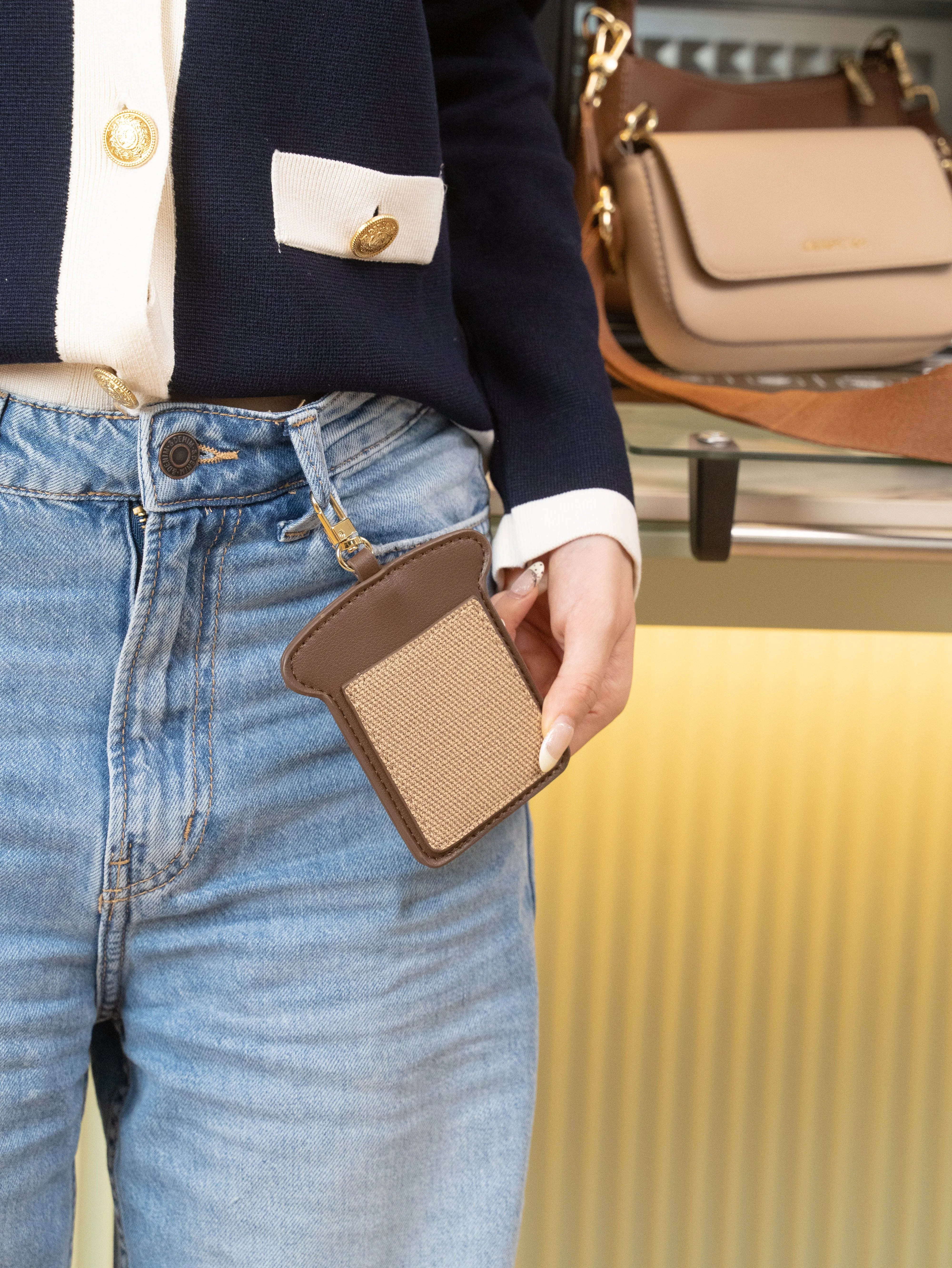Toast On The Go Card Holder (Coffee)