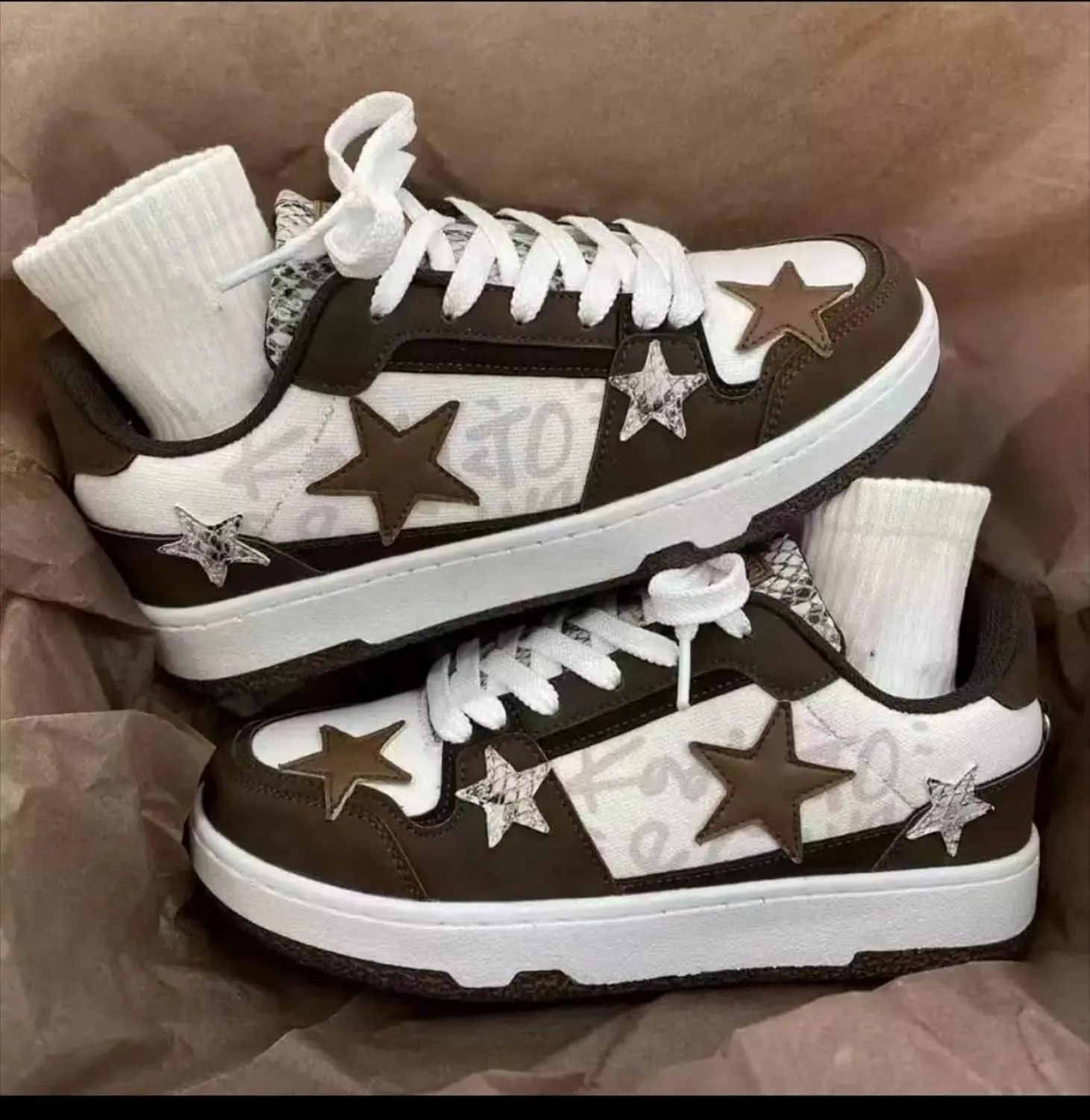 Women's Pink Star-Embroidered High-Top Sneakers Cute Kawaii Casual Shoes Chunky Sole Streetwear Daily Outfits